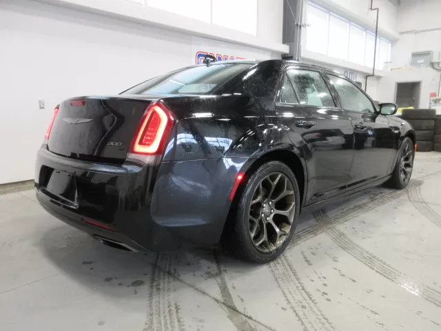 2020 CHRYSLER 300 S