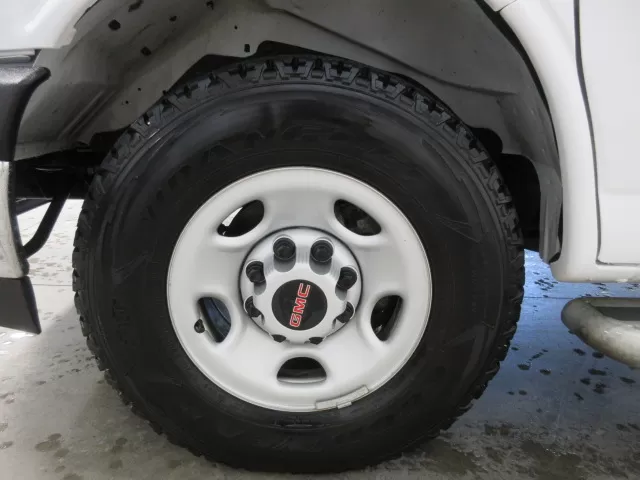 2023 GMC SAVANA CARGO VAN