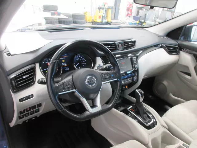 2023 NISSAN QASHQAI SV