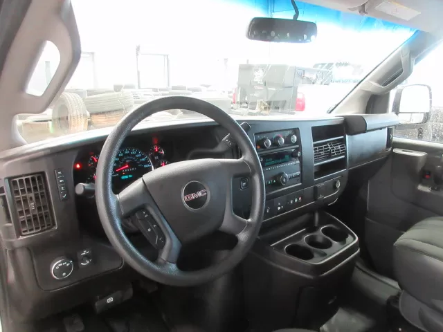 2023 GMC SAVANA CARGO VAN