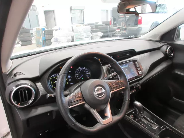 2023 NISSAN KICKS SV