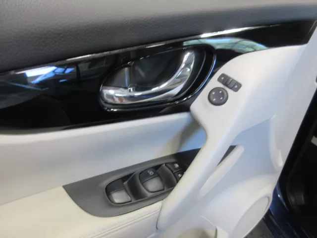 2023 NISSAN QASHQAI SV