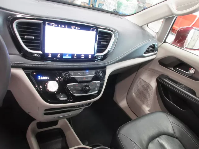 2022 CHRYSLER PACIFICA