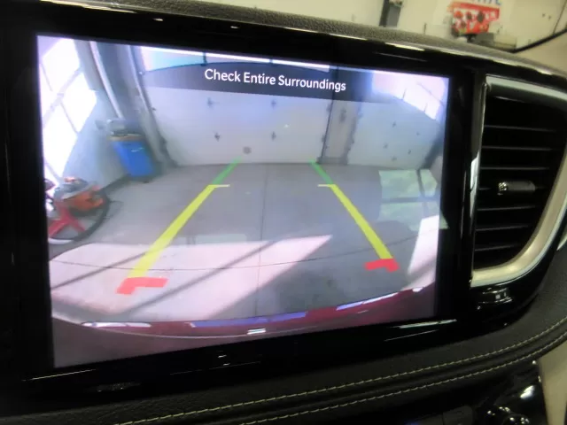 2022 CHRYSLER PACIFICA