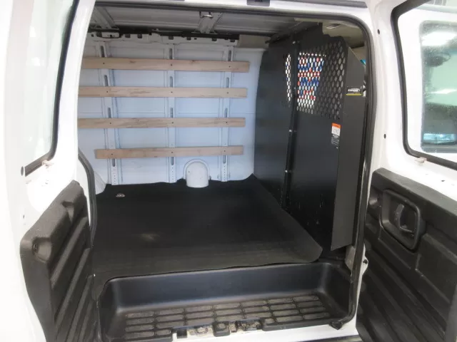 2023 GMC SAVANA CARGO VAN