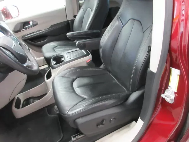 2022 CHRYSLER PACIFICA