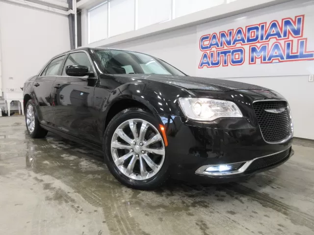 2017 CHRYSLER 300