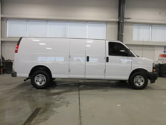 2018 CHEVROLET EXPRESS 2500