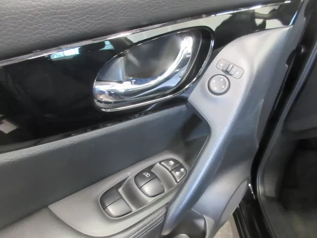 2023 NISSAN QASHQAI SV