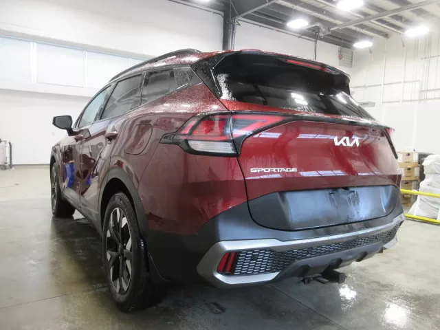 2023 KIA SPORTAGE X-LINE