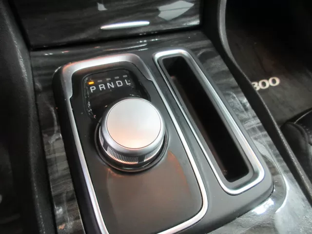 2017 CHRYSLER 300