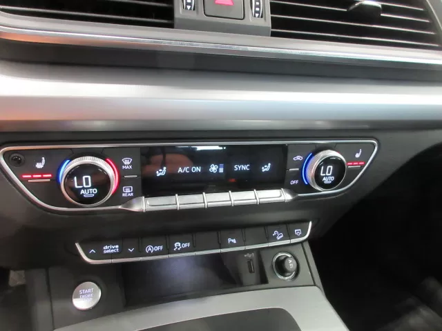 2022 AUDI Q5