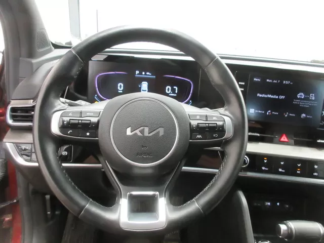 2023 KIA SPORTAGE X-LINE