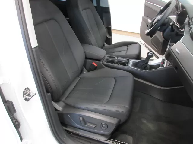 2021 AUDI Q3