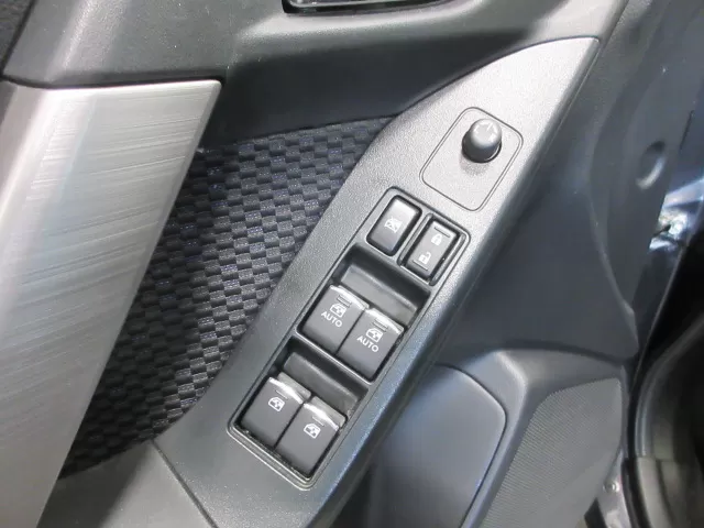 2017 SUBARU FORESTER