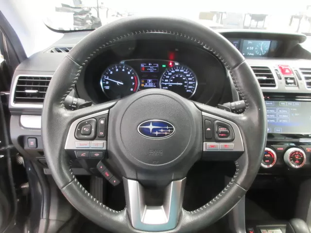 2017 SUBARU FORESTER