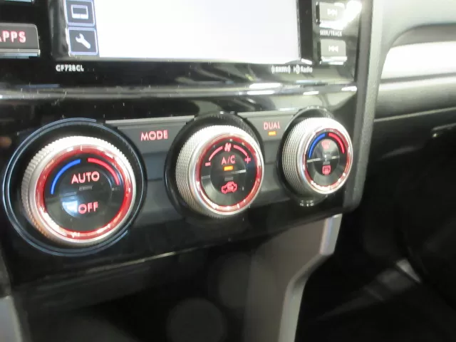 2017 SUBARU FORESTER