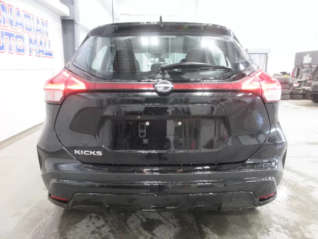 2023 NISSAN KICKS