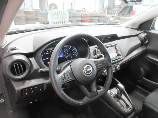 2023 NISSAN KICKS