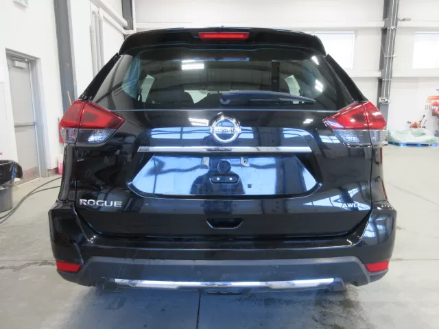 2018 NISSAN ROGUE