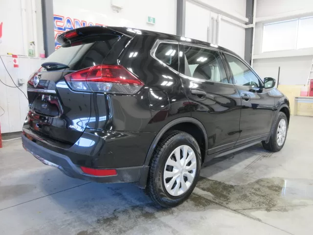 2018 NISSAN ROGUE