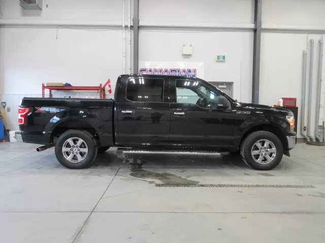 2018 FORD F50 XLT