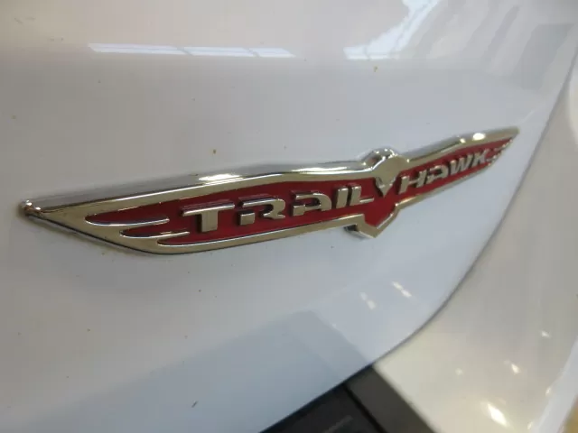 2017 GRAND CHEROKEE TRAILHAWK