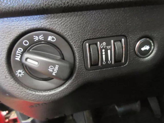 2015 DODGE CHARGER SXT