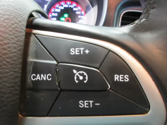 2015 DODGE CHARGER SXT