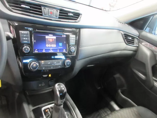 2018 NISSAN ROGUE