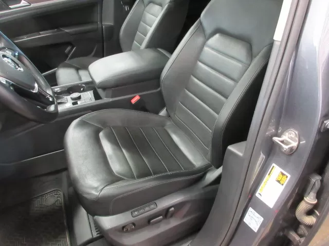 2019 VOLKSWAGEN ATLAS EXECLINE