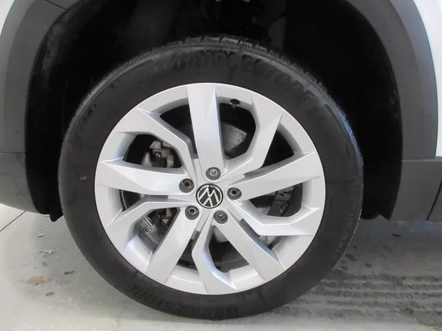 2023 VOLKSWAGEN TAOS