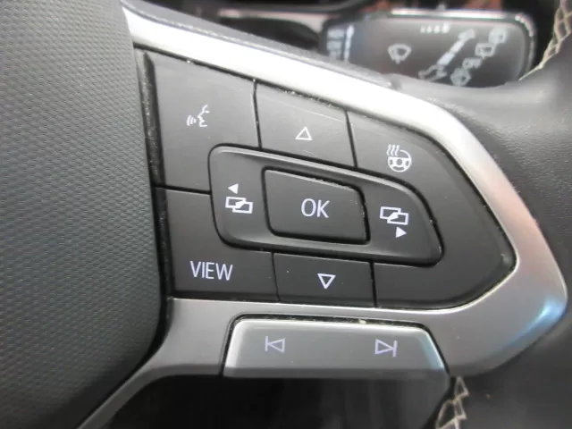 2023 VOLKSWAGEN TAOS