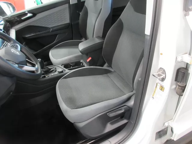 2023 VOLKSWAGEN TAOS