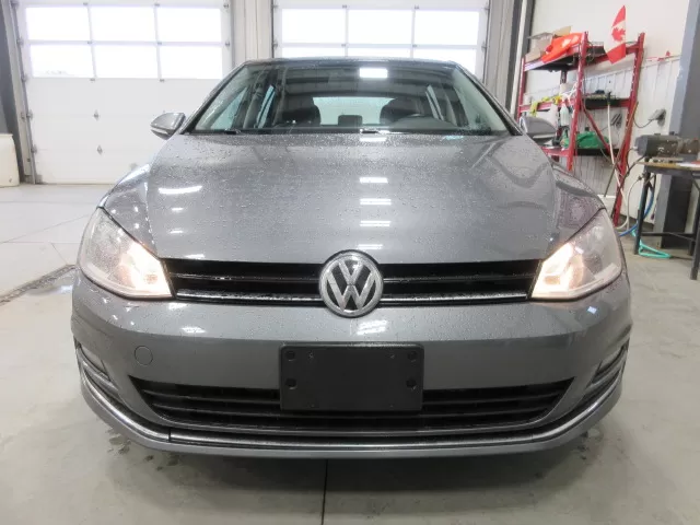 2016 VOLKSWAGEN GOLF