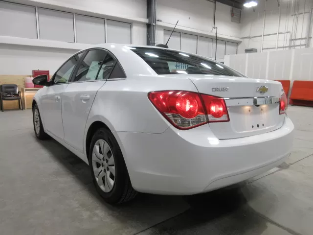 2016 CHEVROLET CRUZE