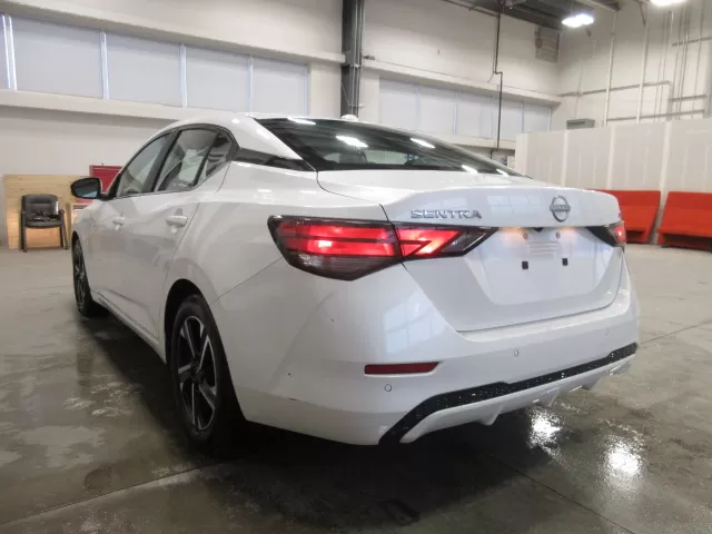 2024 NISSAN SENTRA SV