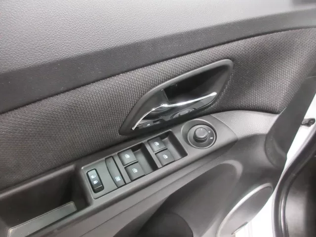 2016 CHEVROLET CRUZE