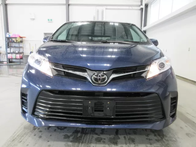 2019 TOYOTA SIENNA