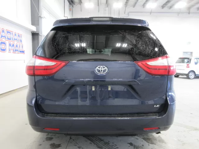 2019 TOYOTA SIENNA