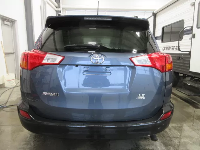 2013 TOYOTA RAV4 LE