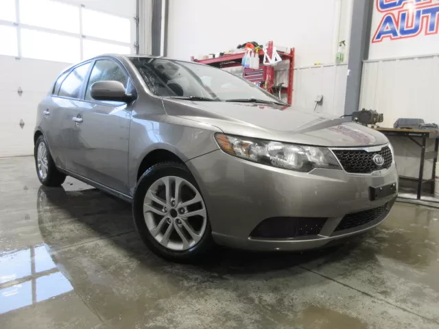 2012 KIA FORTE 5-DOOR