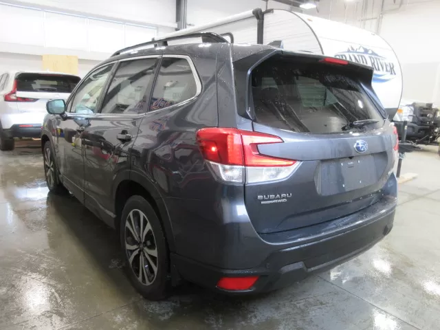 2021 SUBARU FORESTER LIMITED
