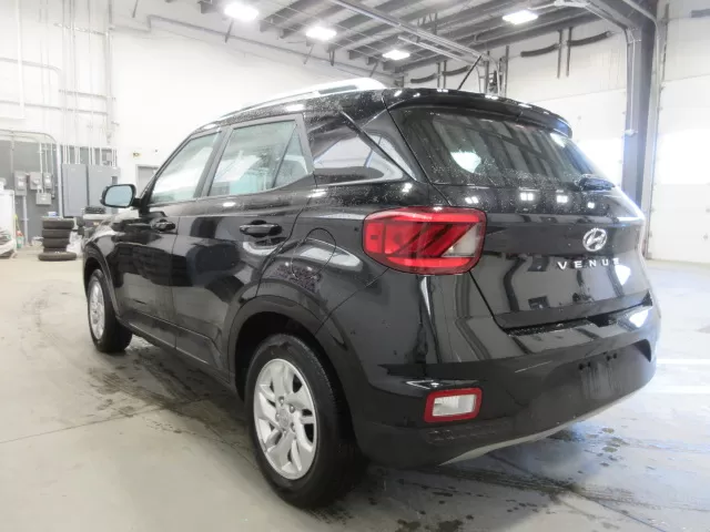 2024 HYUNDAI VENUE PREFERRED