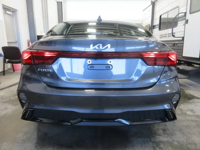 2024 KIA FORTE EX