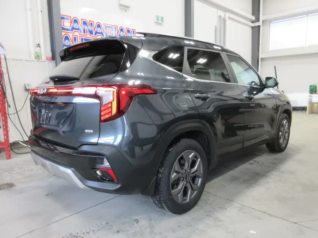 2024 KIA SELTOS EX