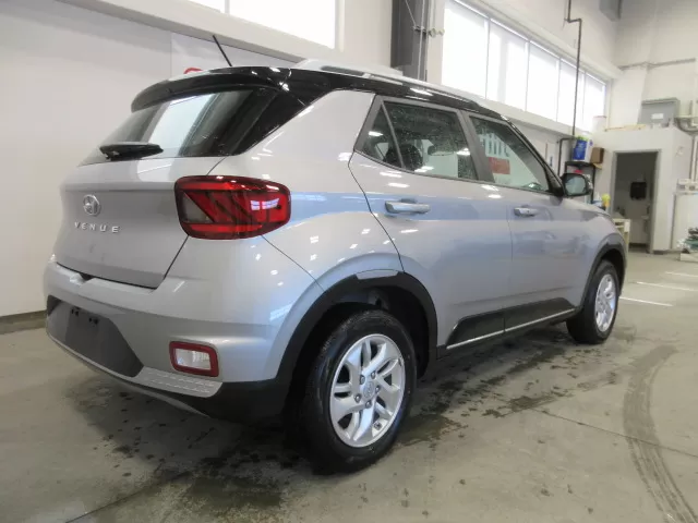 2024 HYUNDAI VENUE PREFERRED