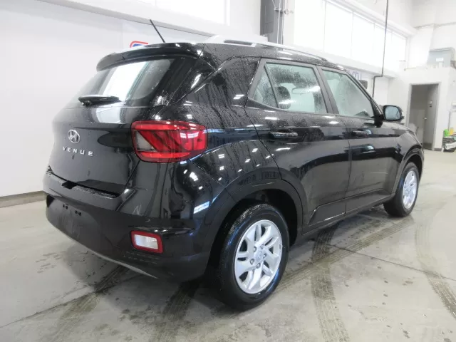 2024 HYUNDAI VENUE PREFERRED