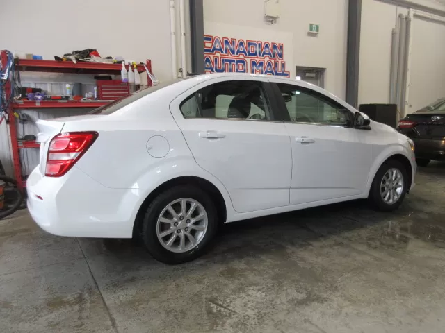 2017 CHEVROLET SONIC LT