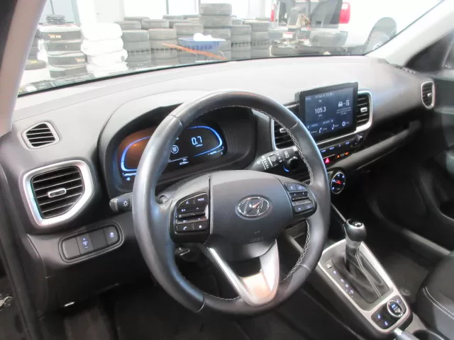 2024 HYUNDAI VENUE PREFERRED